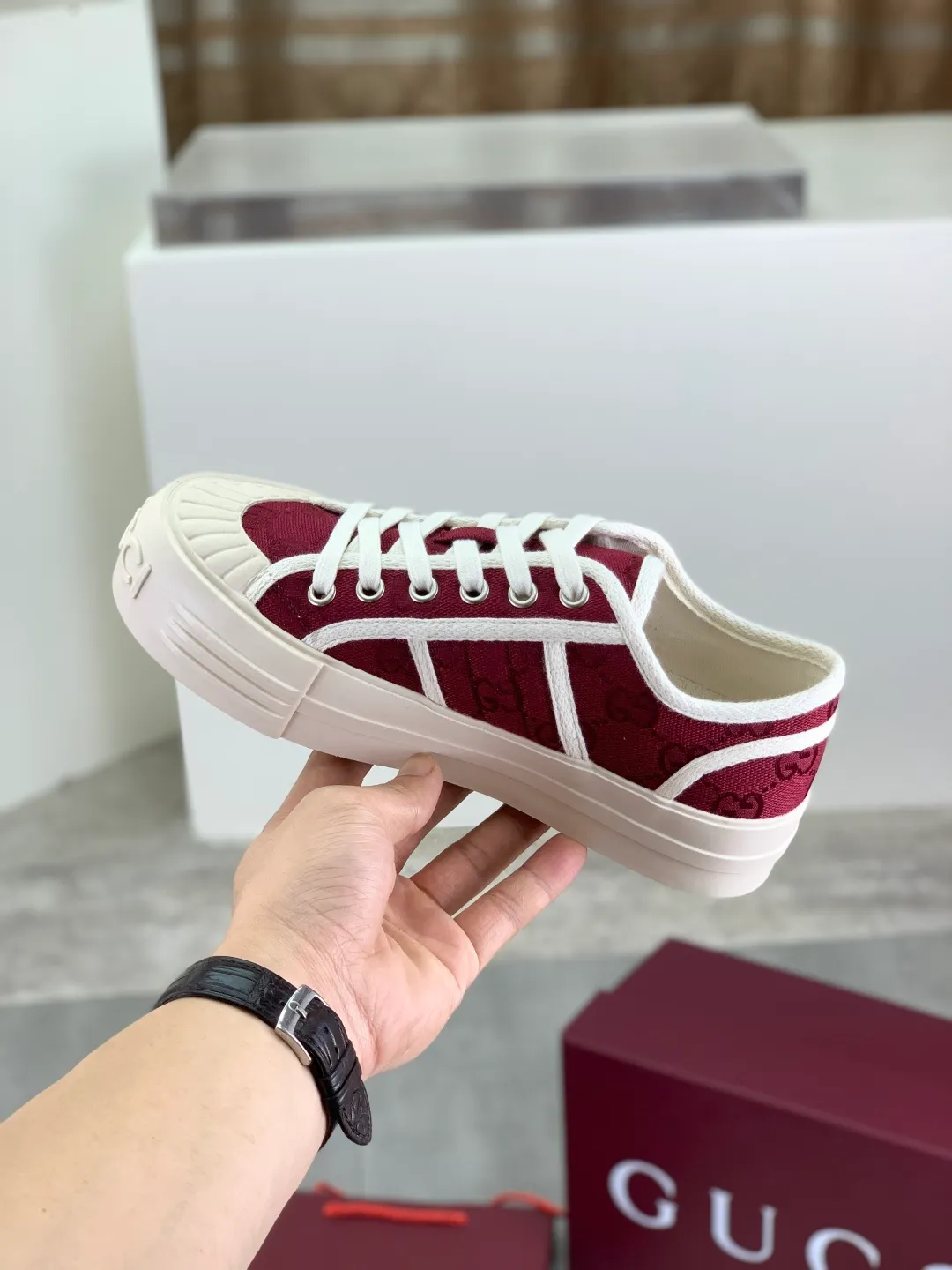 Men's shoes 💰P480 New Gucci thick-soled cloth shoes for women, high-quality version with logo patterned cloth surface, 5mm thick sole, ultra-light shoes, versatile and comfortable.  Fabric: Versatile floral fabric Lining: Versatile canvas Feet: Towel fabric Code number: 35-41 (41 customized) Packaging: Original packaging